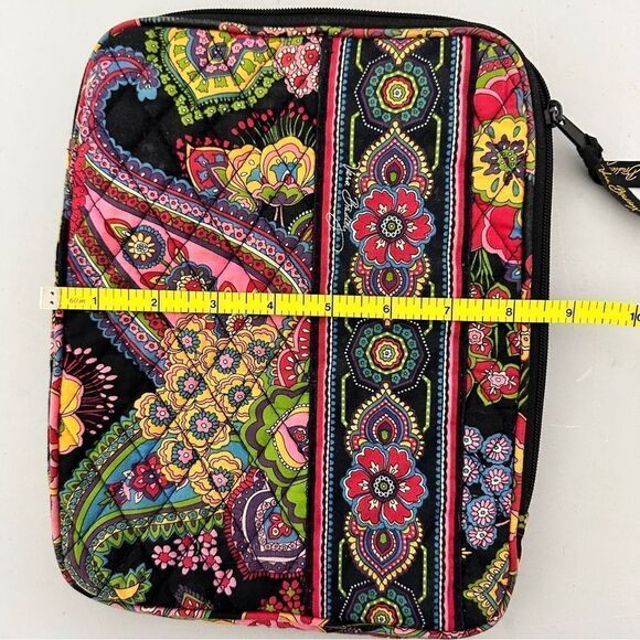 Vera Bradley Tablet Sleeve Symphony in Hue Paisley Quilted Zippered Cover - Picture 7 of 7